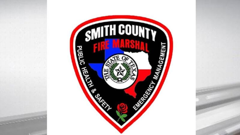 El jefe de bomberos del condado de Smith insta encarecidamente a que ningún residente queme o...