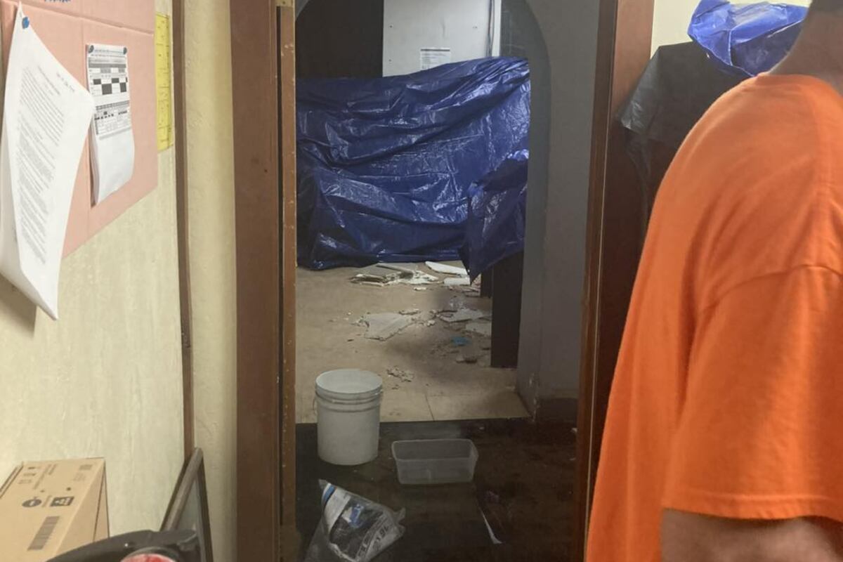 preloaded gallery image