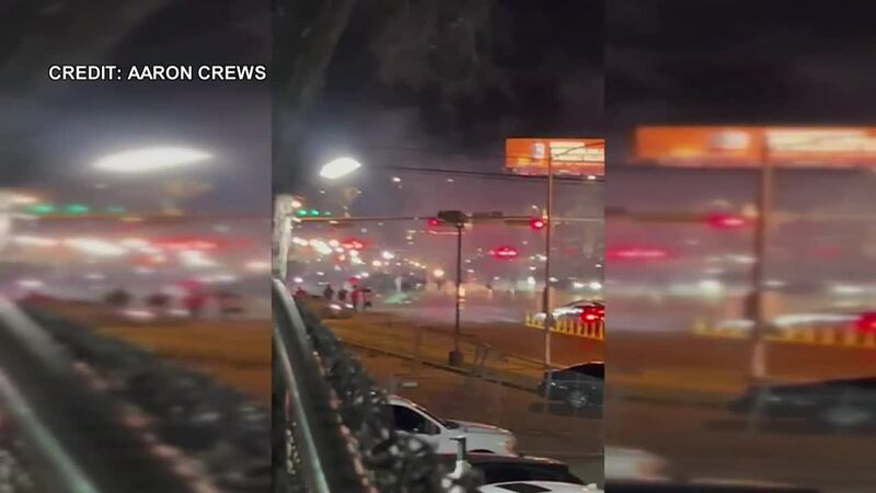 La policía de Austin respondió a varios informes de incidentes de carreras callejeras en toda...