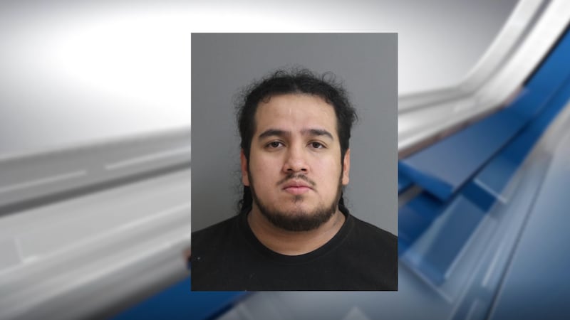 Juicio para hombre hispano de Lufkin acusado de quemar intencionalmente a un niño en la bañera...