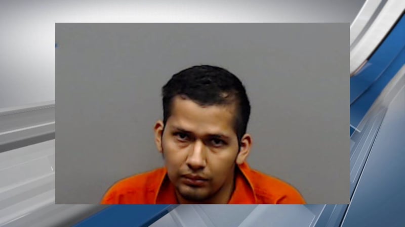 Fecha de juicio fijada para hombre hispano de Tyler acusado de posesión de pornografía infantil