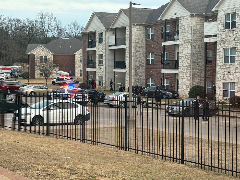 Una persona ha recibido un disparo en un complejo de apartamentos de Tyler el martes por la...