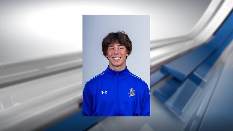 Estudiante-atleta de Hallsville muere en práctica universitaria de cross country.