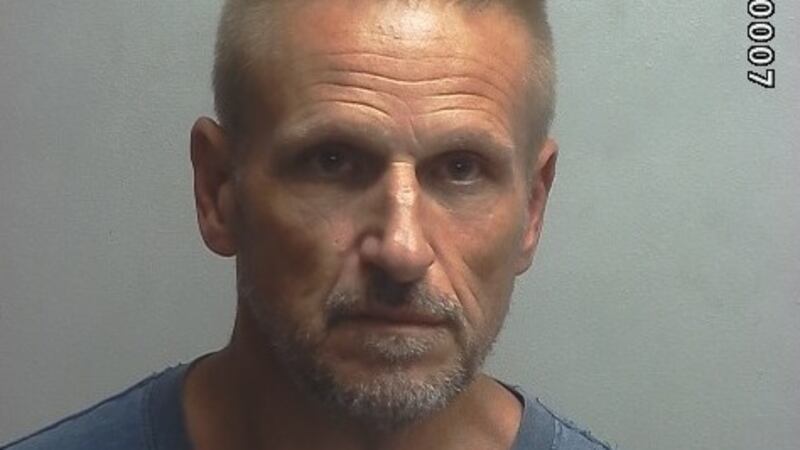 Oficiales arrestan a hombre de Nacogdoches sospechoso de transportar drogas desde Houston...