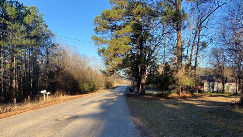 En la foto está la cuadra 2100 de Elysian Fields en Marshal. (Fuente: Departamento de Policía...