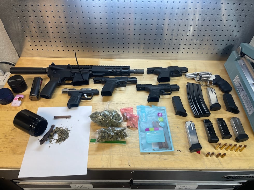 Multiple guns were seized in a Gladewater traffic stop.