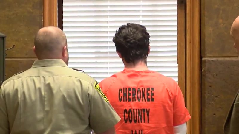 El Estado solicita la pena de muerte para un hombre acusado de un cuádruple homicidio en el...