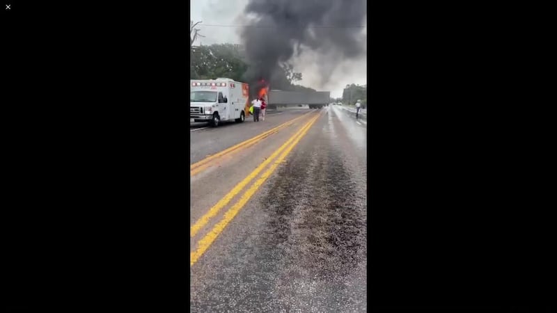 Una persona fallecida tras accidente de un trailer en la autopista 80