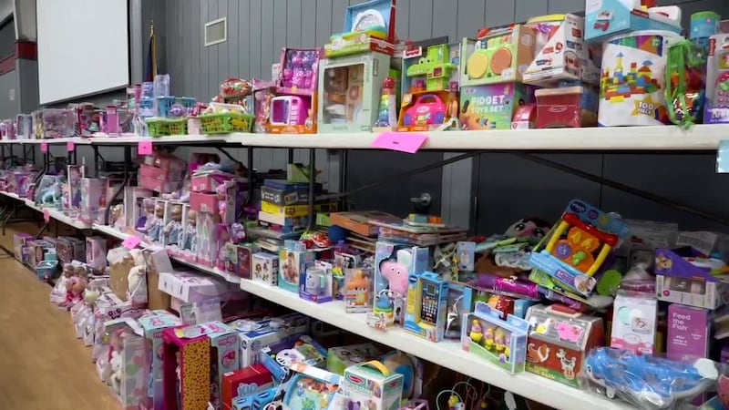 Se acerca el plazo y más de 900 tarjetas de Angel Tree esperan adopción en Tyler y Lindale