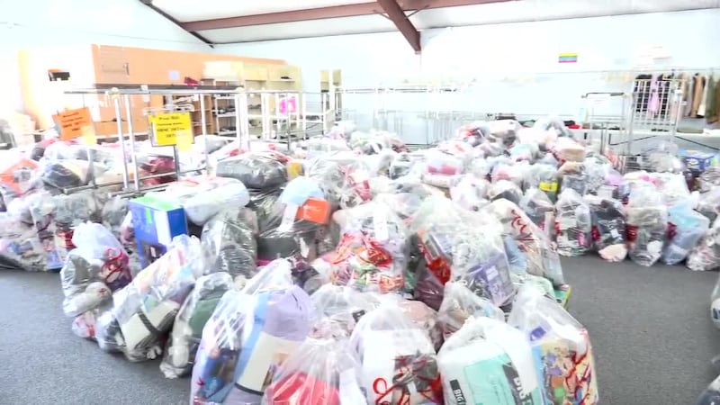 El Ejército de Salvación de Tyler distribuye más de 2000 regalos del programa Árbol de los...